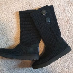 Black cardi UGGs size 2